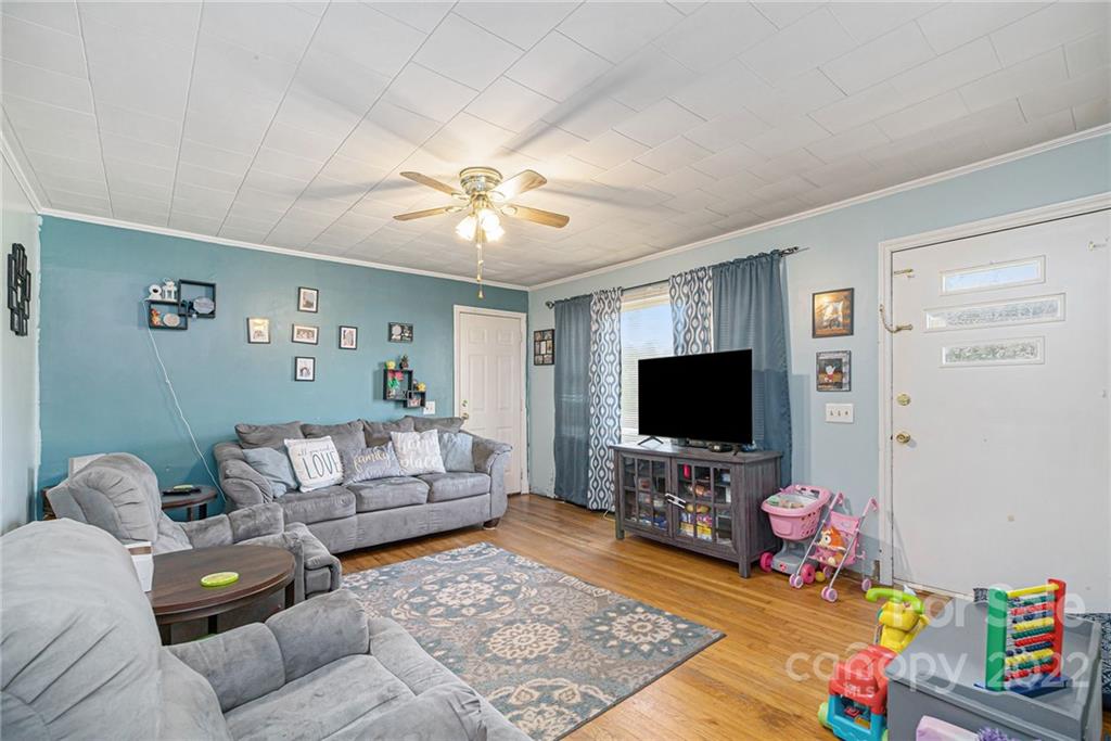 3000 Hickory Grove Road Gastonia, NC 28056 - Photo 3 of 26 Gallery Image 3