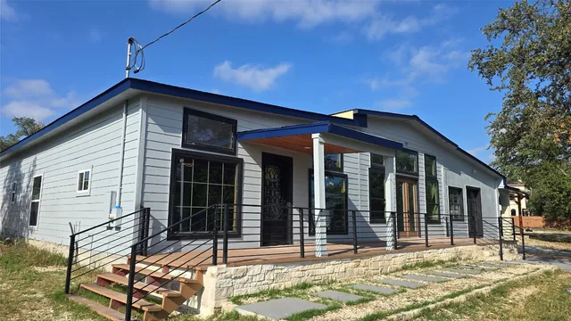 a view of house with a outdoor space