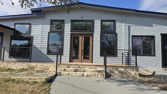 a house view with a outdoor space