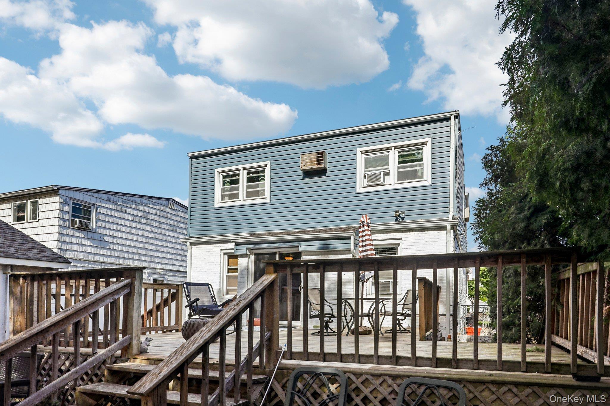 63 Kilburn Road South West Hempstead, NY 11552 - Photo 39 of 41