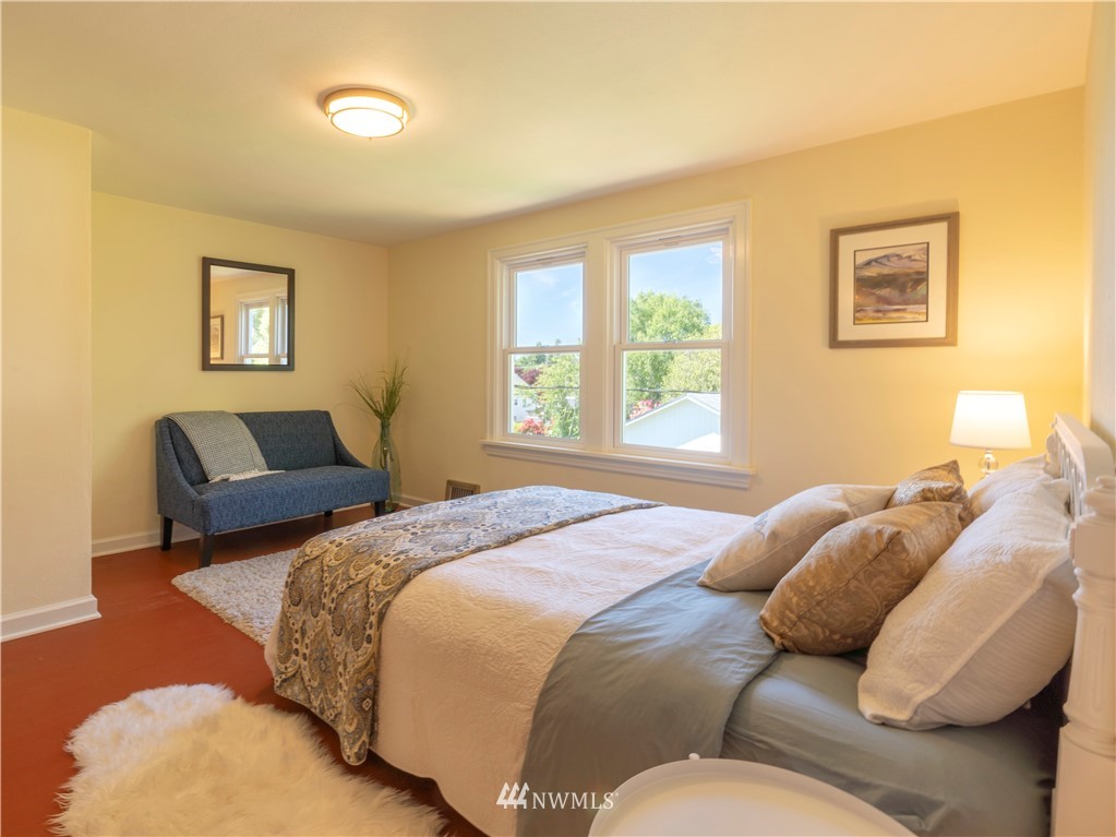 2003 Perry Avenue Bremerton, WA 98310 - Photo 14 of 21 Gallery Image 14