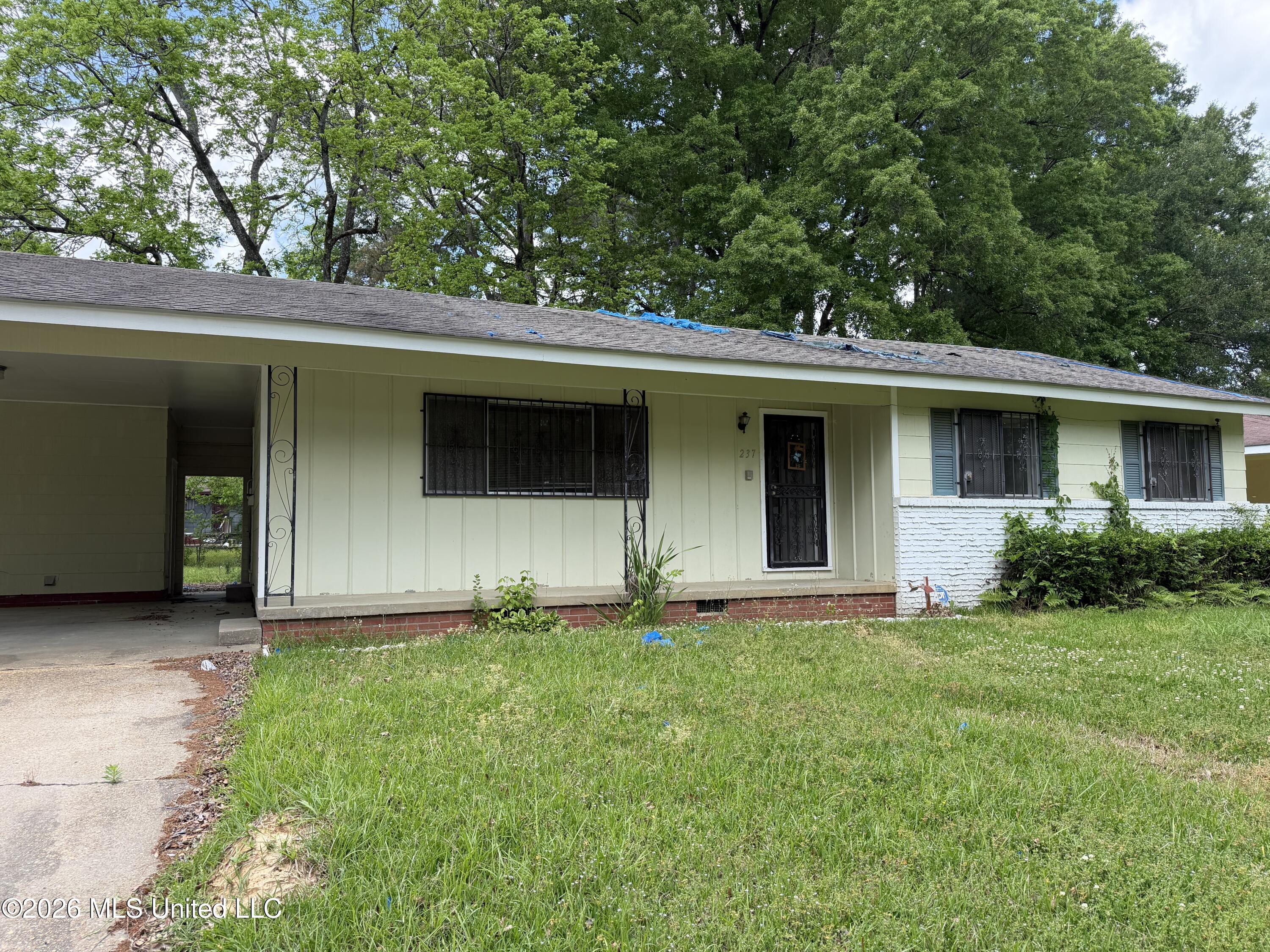 237 Rowland Avenue Jackson, MS 39209 - Photo 1 of 14 Main