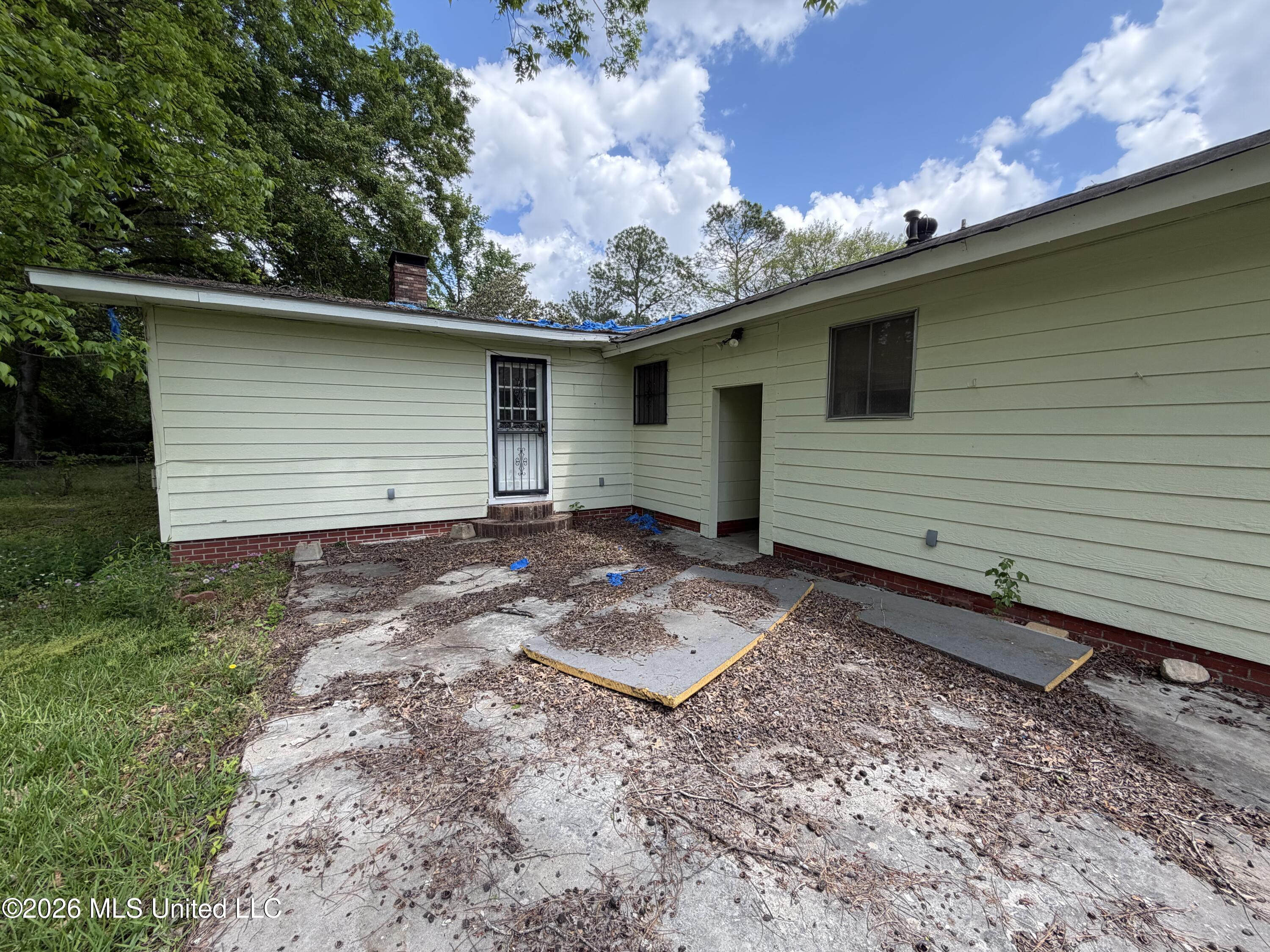 237 Rowland Avenue Jackson, MS 39209 - Photo 3 of 14 IMG_0246