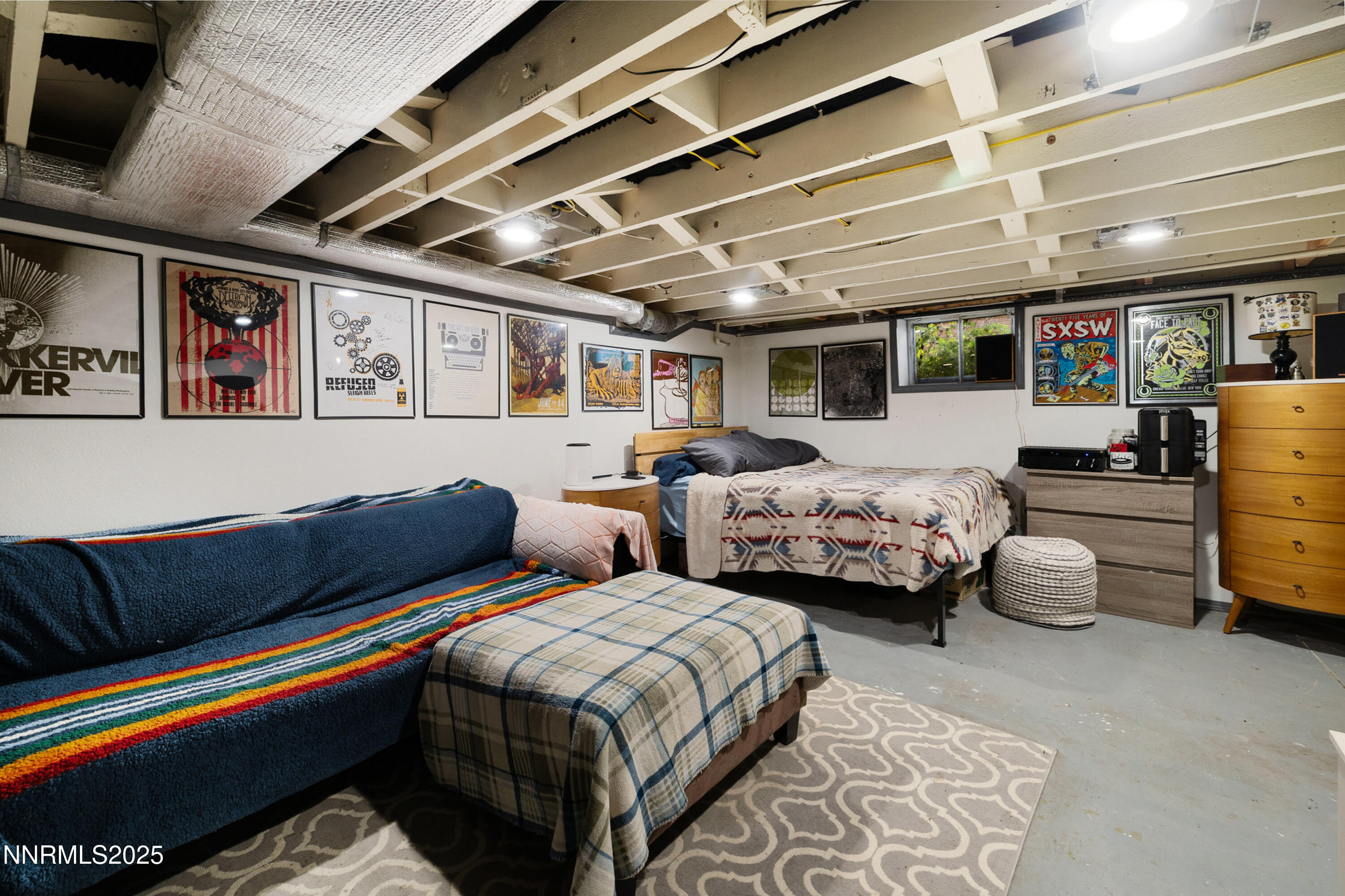 948 Washington Street Reno, NV 89503 - Photo 19 of 29 a bedroom with bed and glass door