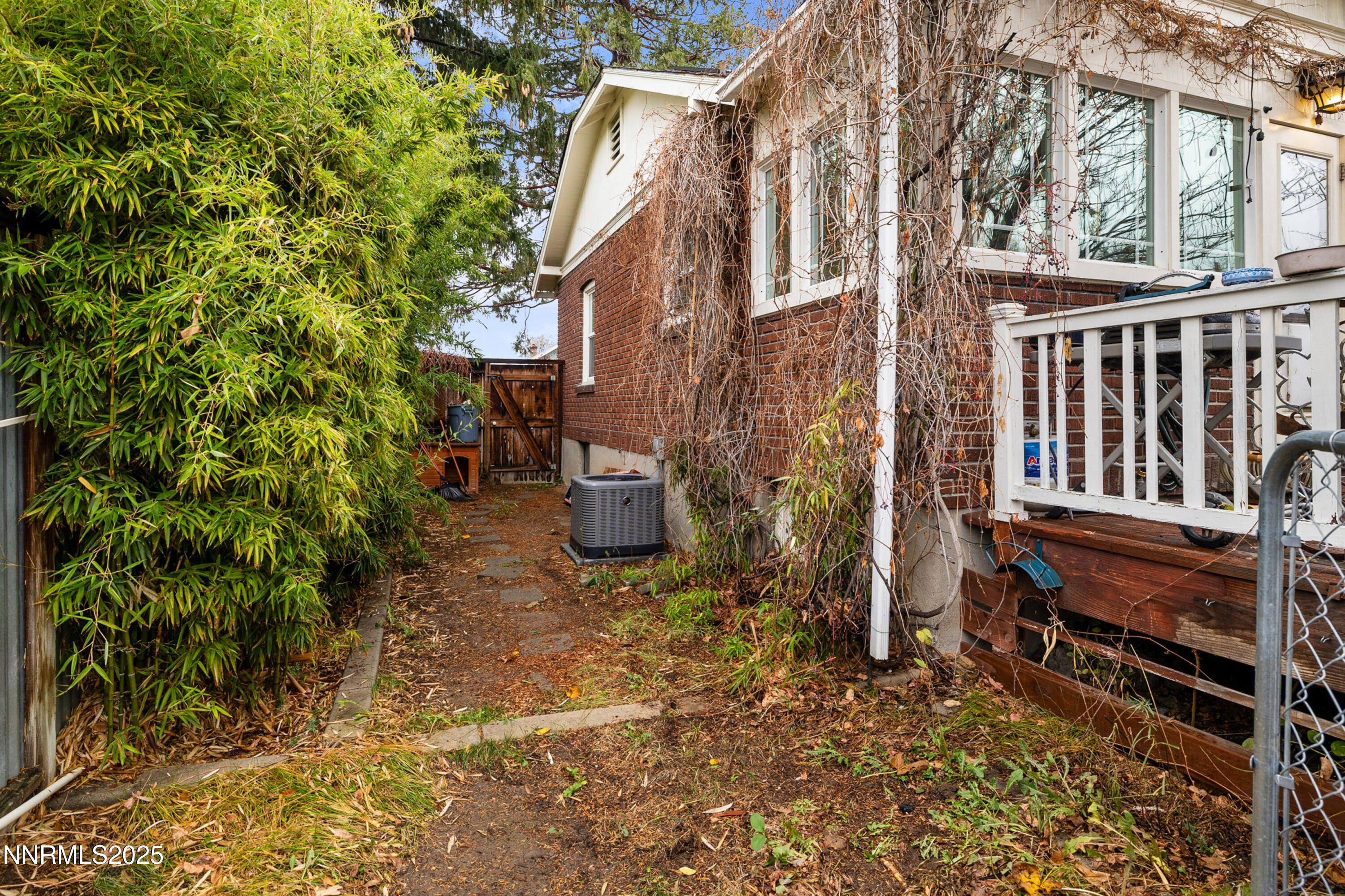 948 Washington Street Reno, NV 89503 - Photo 25 of 29 a view of a house with a yard and sitting area