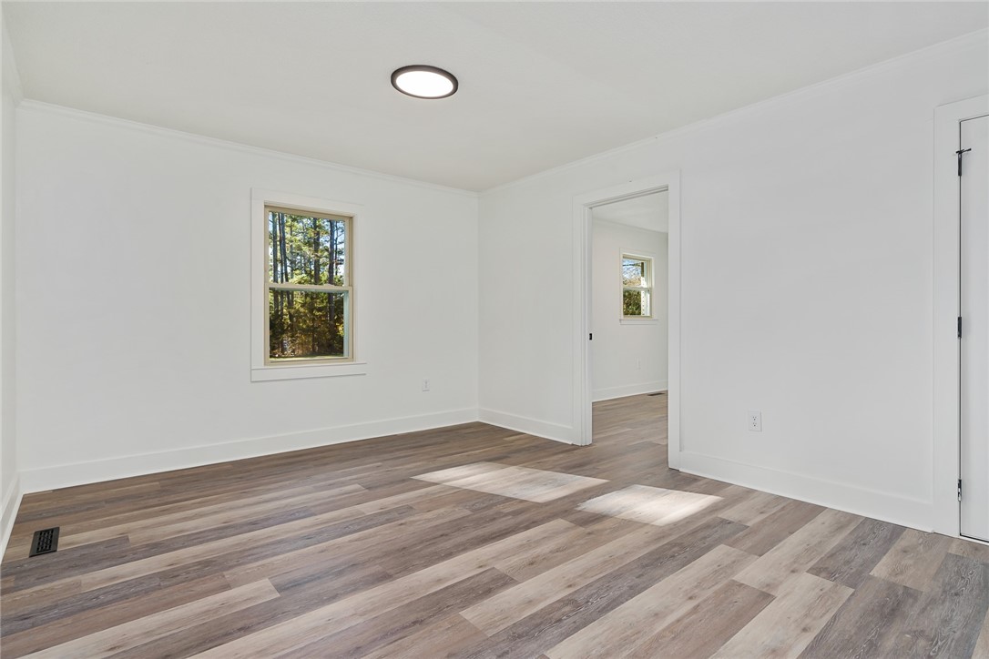 2101 Belhaven Road Anderson, SC 29621 - Photo 17 of 36 Breakfast Area