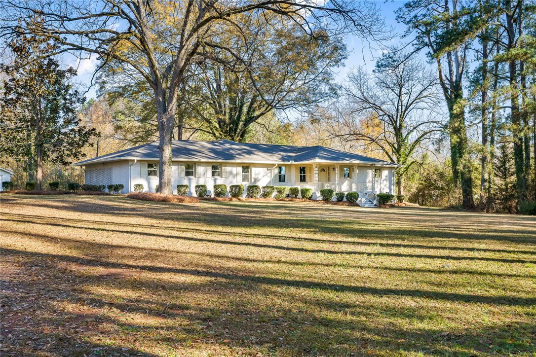2101 Belhaven Road Anderson, SC 29621 - Photo 2 of 36