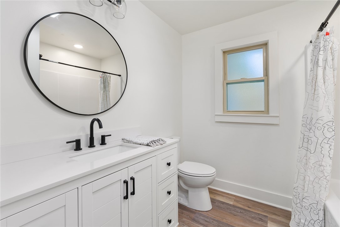 2101 Belhaven Road Anderson, SC 29621 - Photo 25 of 36 Hall Bathroom