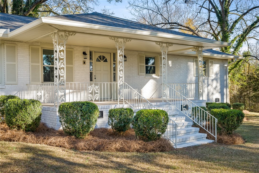 2101 Belhaven Road Anderson, SC 29621 - Photo 3 of 36