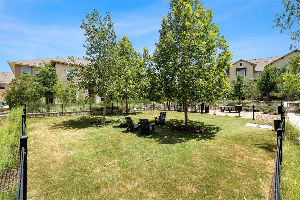 6814 East Riverside Drive, Unit 25 Austin, TX 78741 - Photo 22 of 26 View of yard