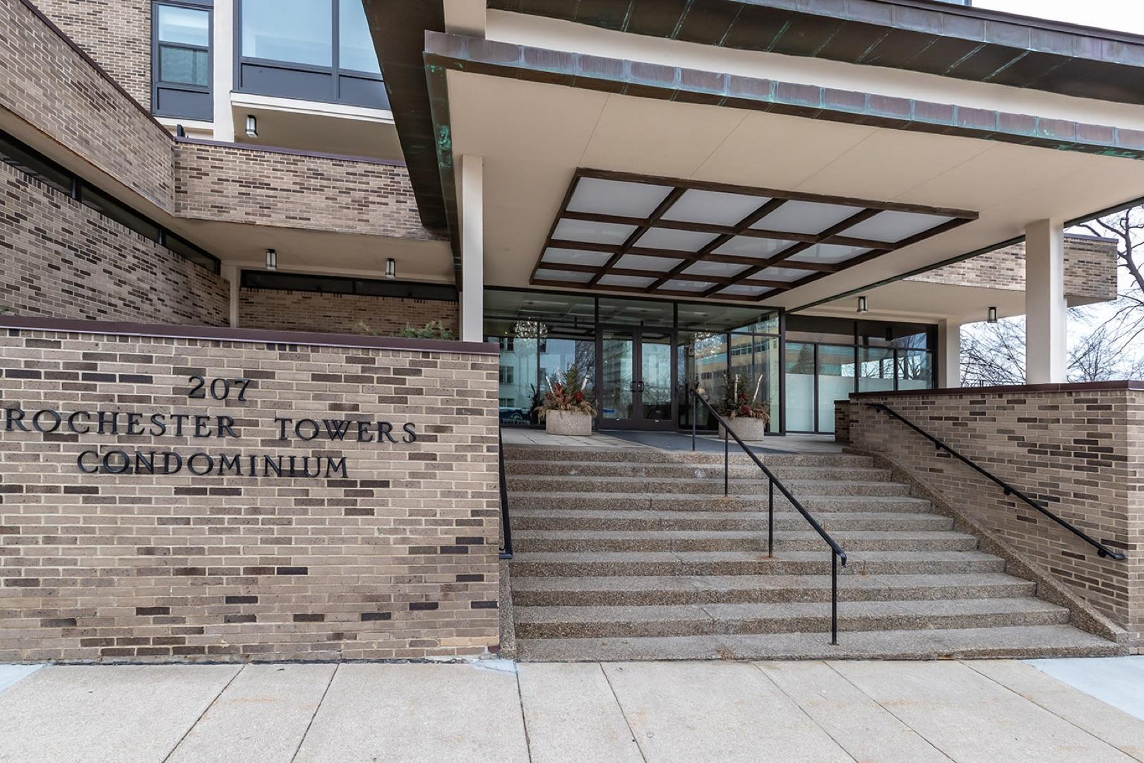 207 5th Avenue Southwest, Unit 202 Rochester, MN 55902 - Photo 2 of 32