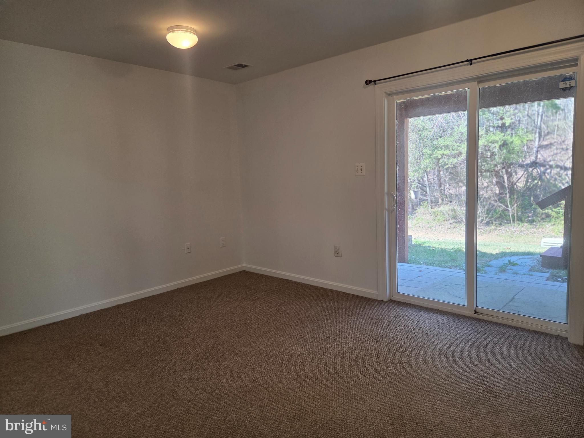 17381 Sligo Loop Dumfries, VA 22026 - Photo 25 of 35 a view of empty room with window