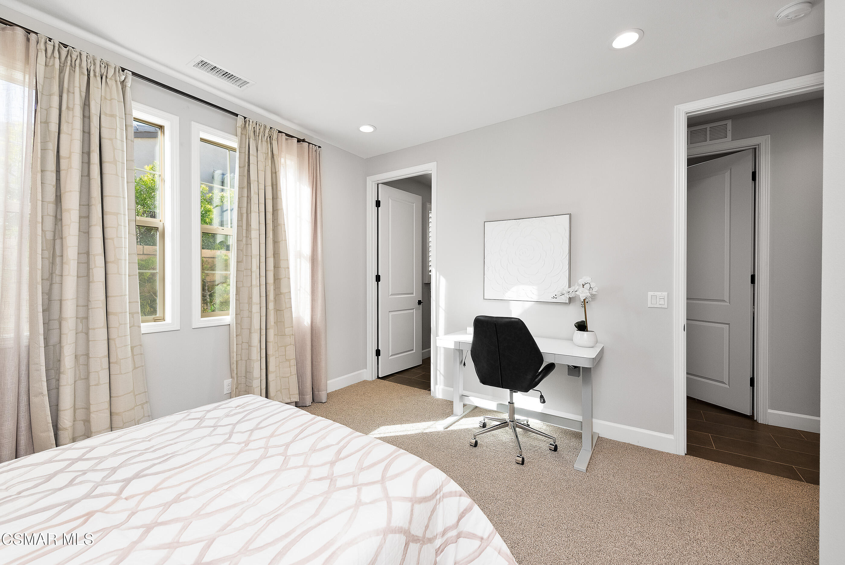 2492 Rondell Road Camarillo, CA 93012 - Photo 17 of 46 2492 Rondell Rd Camarillo-19