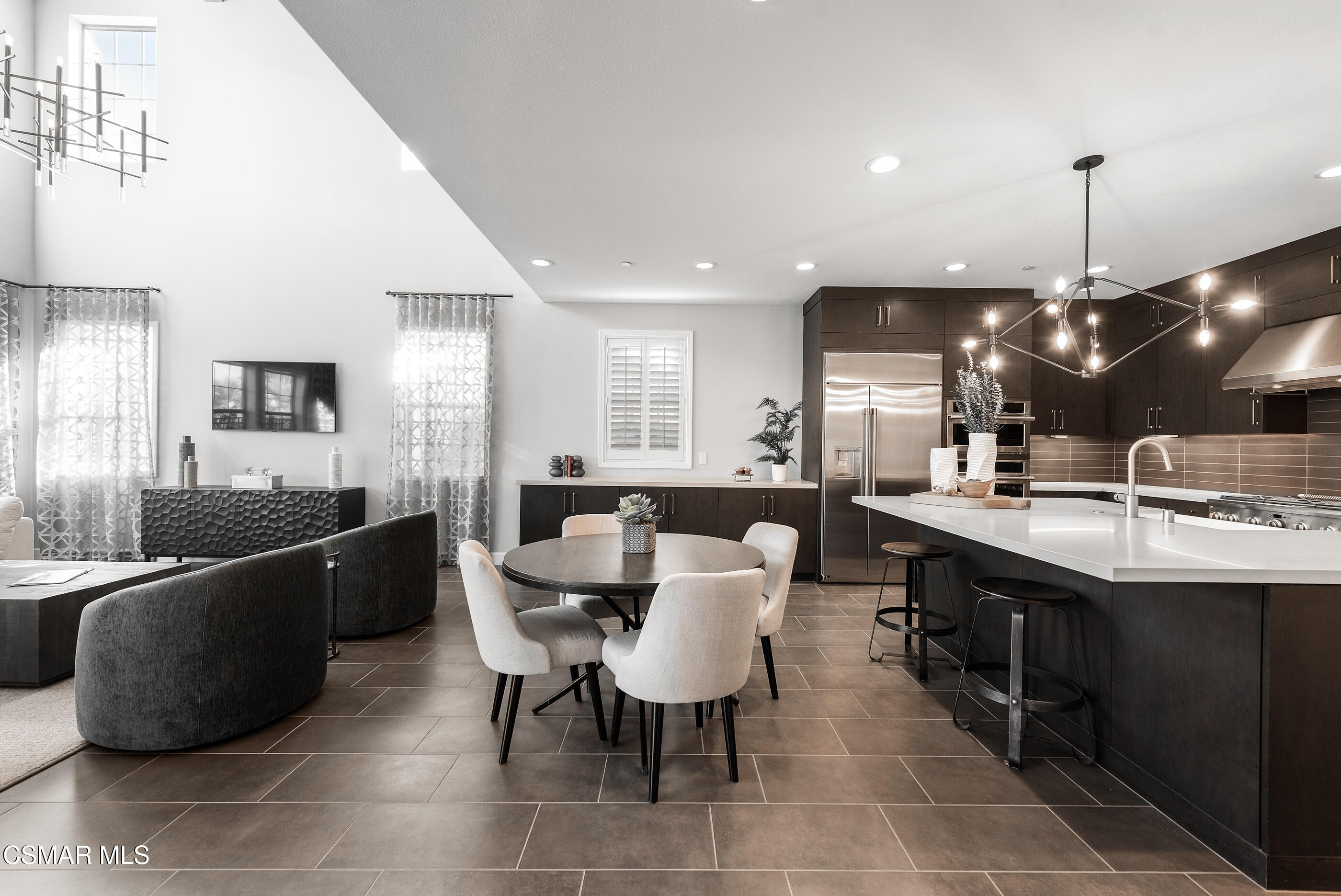 2492 Rondell Road Camarillo, CA 93012 - Photo 7 of 46 2492 Rondell Rd Camarillo-13