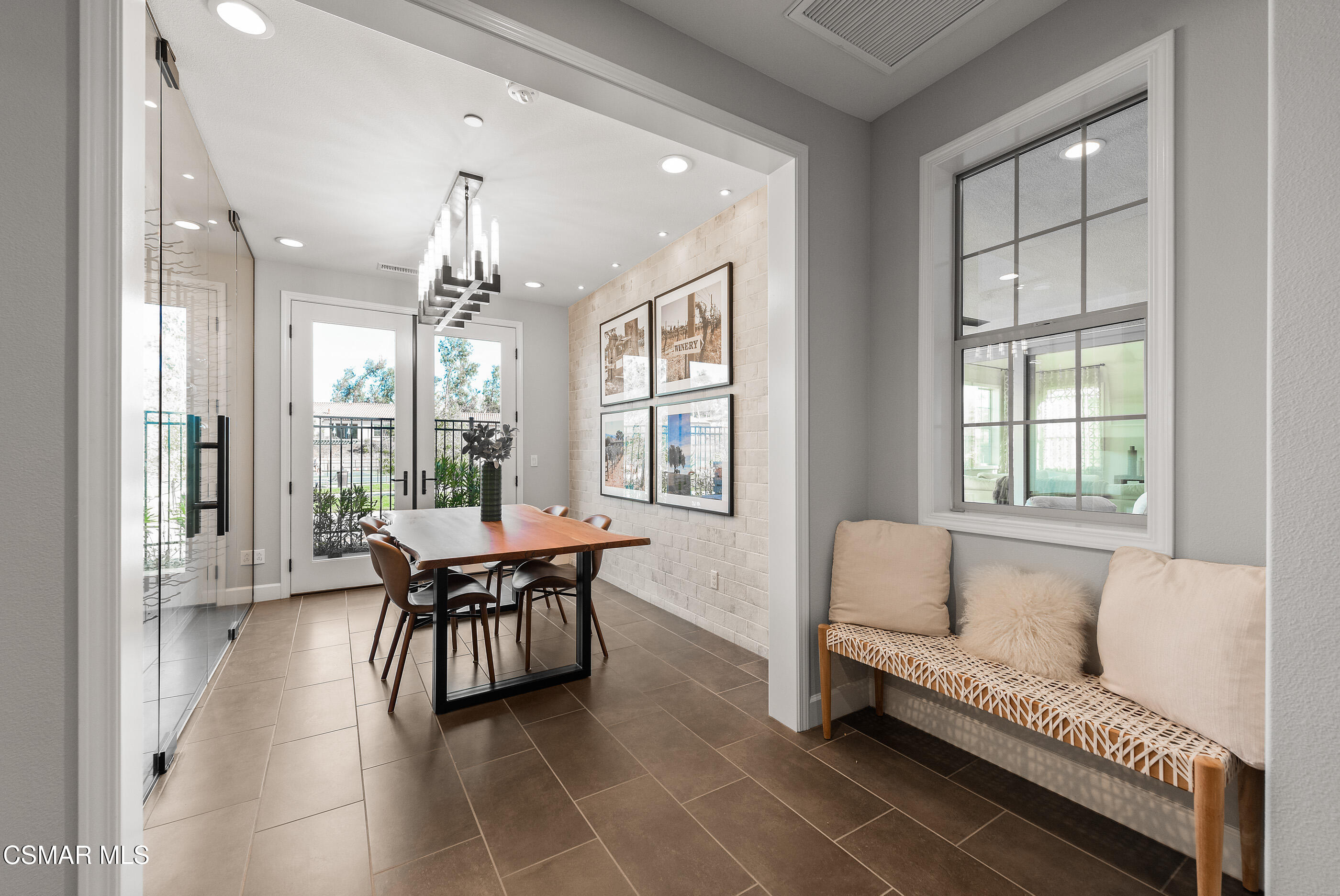 2492 Rondell Road Camarillo, CA 93012 - Photo 10 of 46 2492 Rondell Rd Camarillo-6