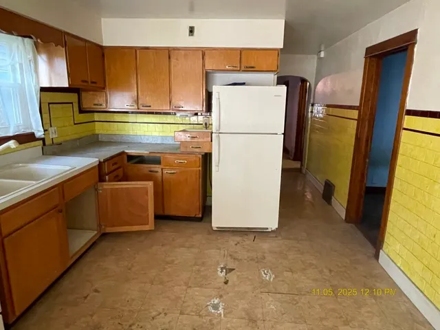 $109,900 | 8545 South Manistee Avenue, Chicago, IL 60617