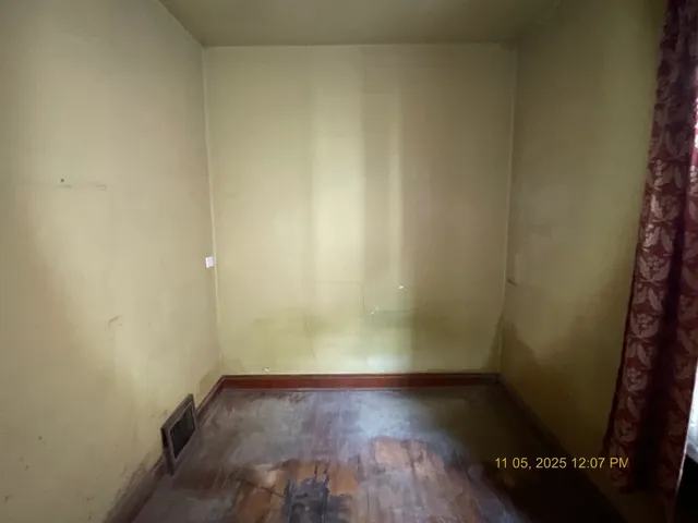 $109,900 | 8545 South Manistee Avenue, Chicago, IL 60617