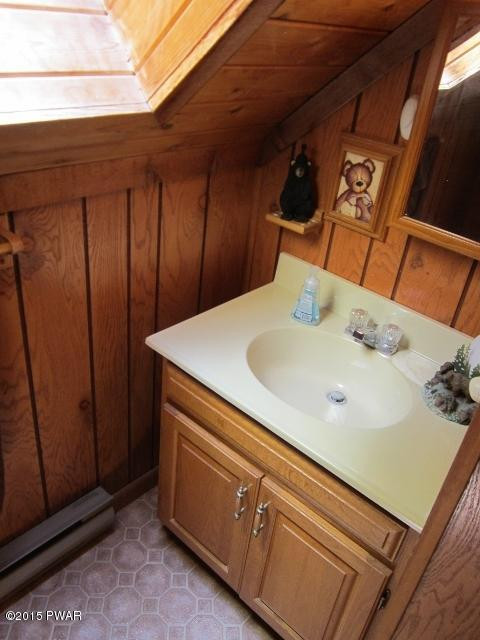 122 Pebble Rock Road Lackawaxen, PA 18435 - Photo 24 of 38 Gallery Image 24