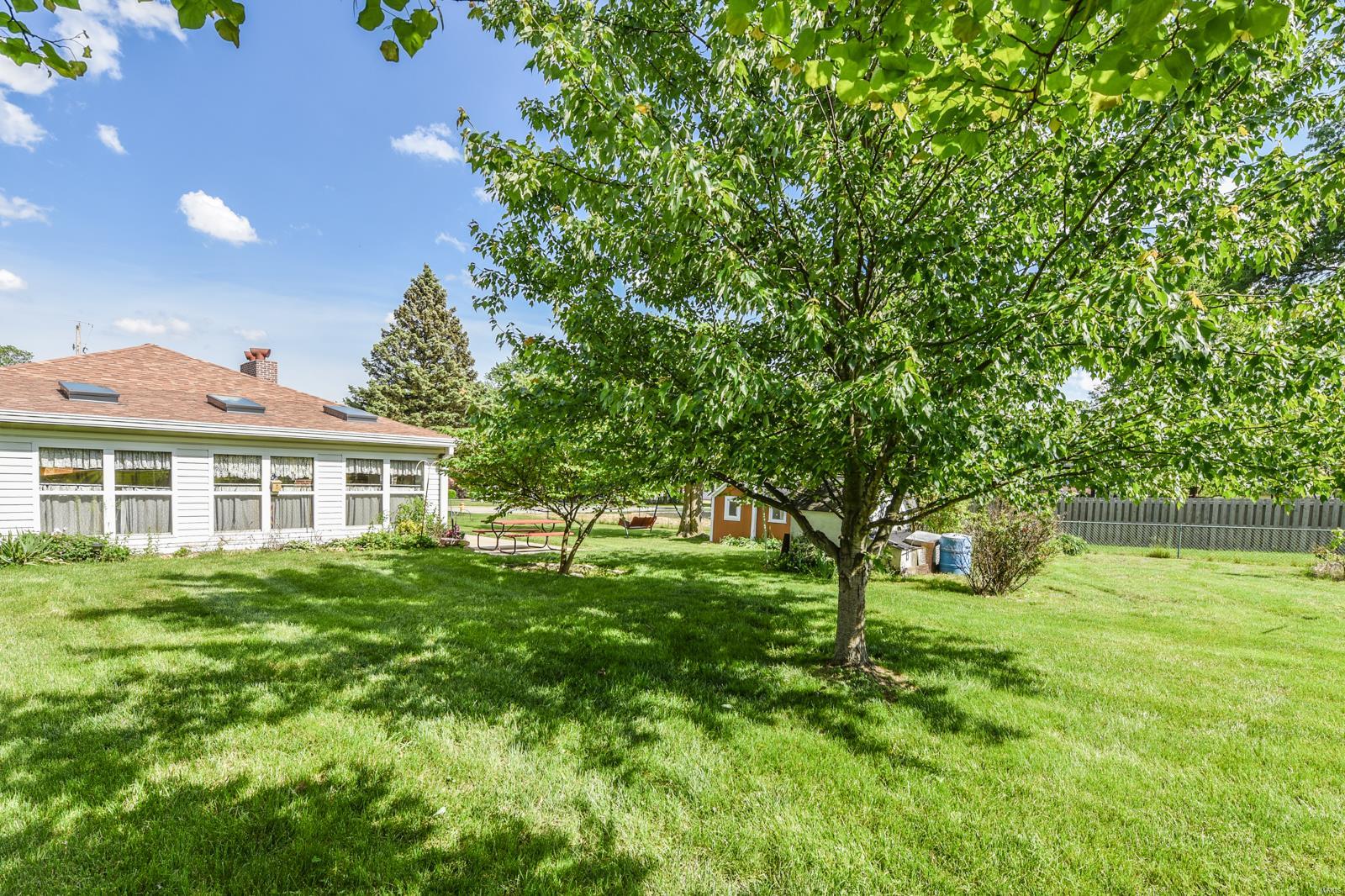 1003 Lindemann Road St. Louis, MO 63131 - Photo 4 of 26 Gallery Image 4