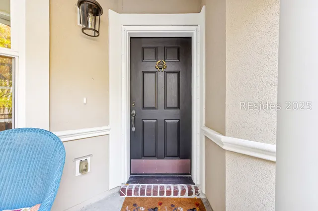 $695,000 | 200 Wicklow Drive, Bluffton, SC 29910