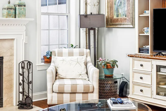 $695,000 | 200 Wicklow Drive, Bluffton, SC 29910