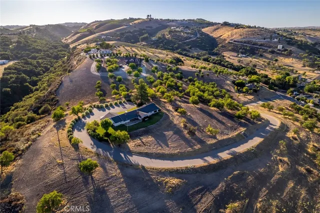 $2,750,000 | 490 Pacific Avenue, Paso Robles, CA 93446