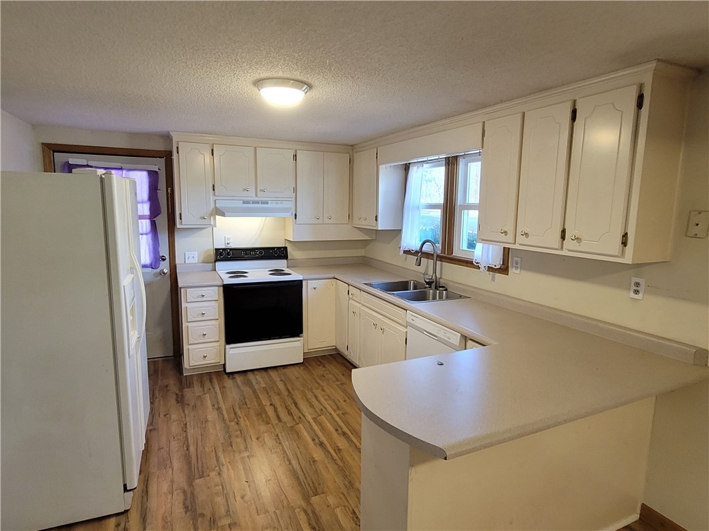 141 Rock Hill Road Fair Play, SC 29643 - Photo 3 of 14 Gallery Image 3