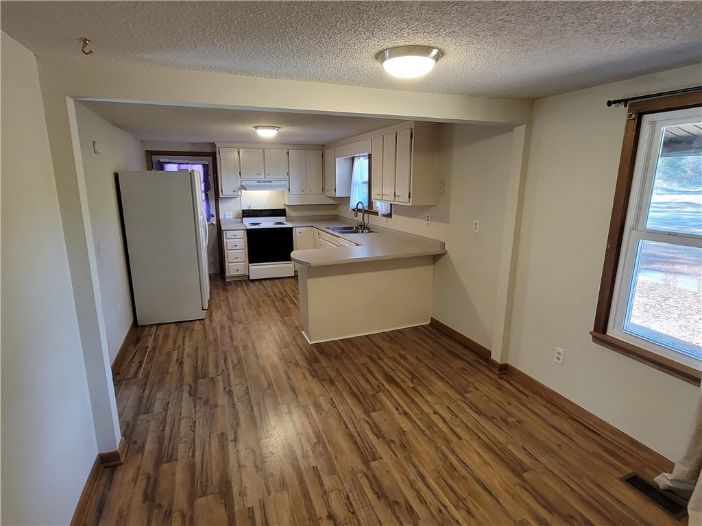 141 Rock Hill Road Fair Play, SC 29643 - Photo 5 of 14 Gallery Image 5