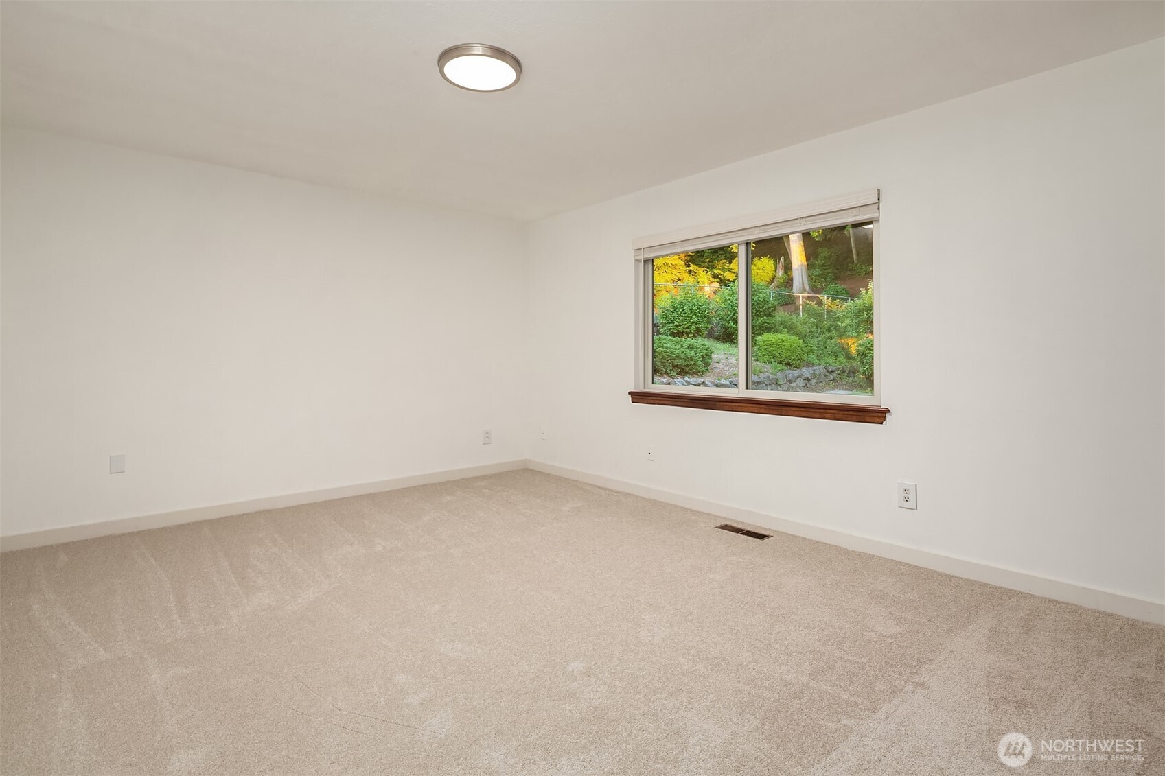 8308 Frederick Place Edmonds, WA 98026 - Photo 27 of 37