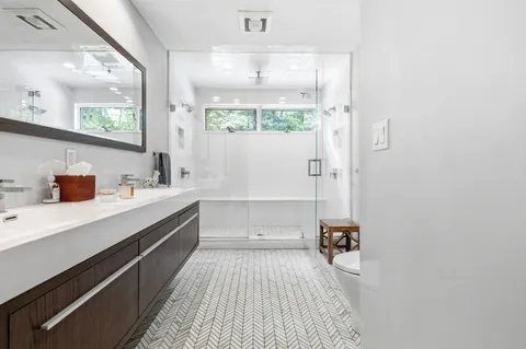 $1,399,999 | 3 Driftwood Lane, Lynnfield, MA 01940