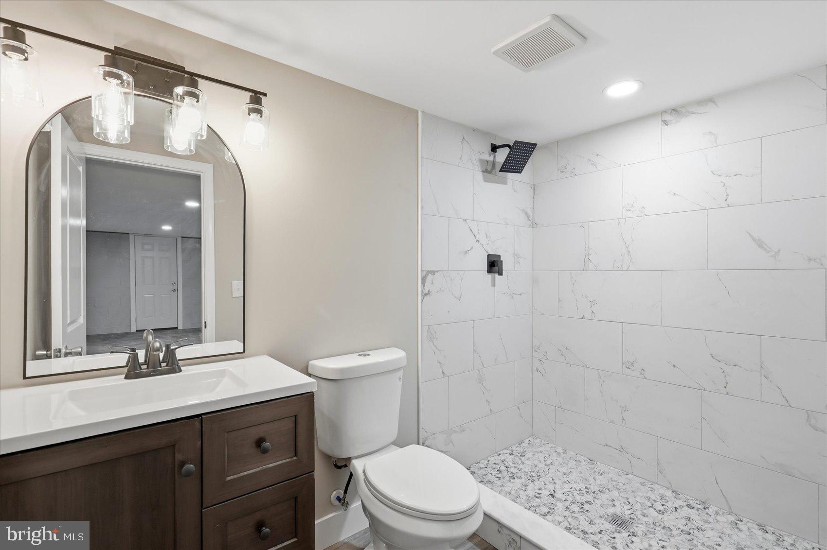 210 Mountain Road Linthicum Heights, MD 21090 - Photo 37 of 42 Gallery Image 37
