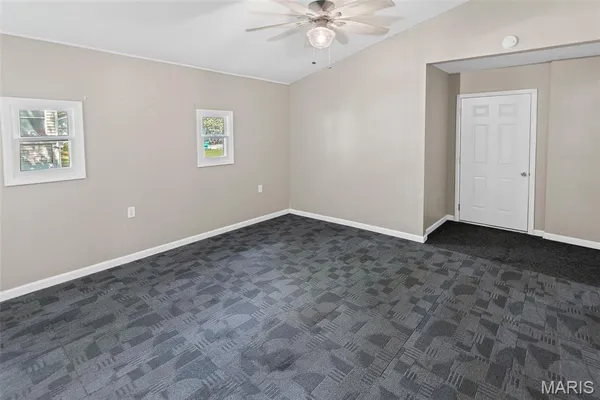 $2,600 | 911 Grand Avenue, Edwardsville, IL 62025