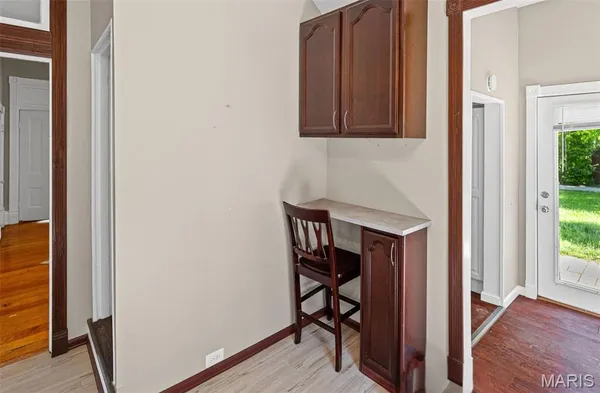 $2,600 | 911 Grand Avenue, Edwardsville, IL 62025