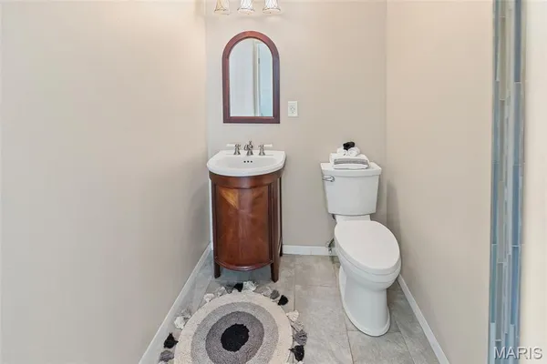 $2,600 | 911 Grand Avenue, Edwardsville, IL 62025