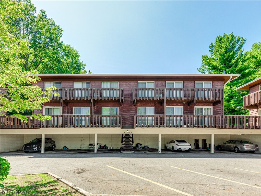 2550 Chamberlain Road, Unit B3 Akron, OH 44333 - Photo 3 of 24 Gallery Image 3