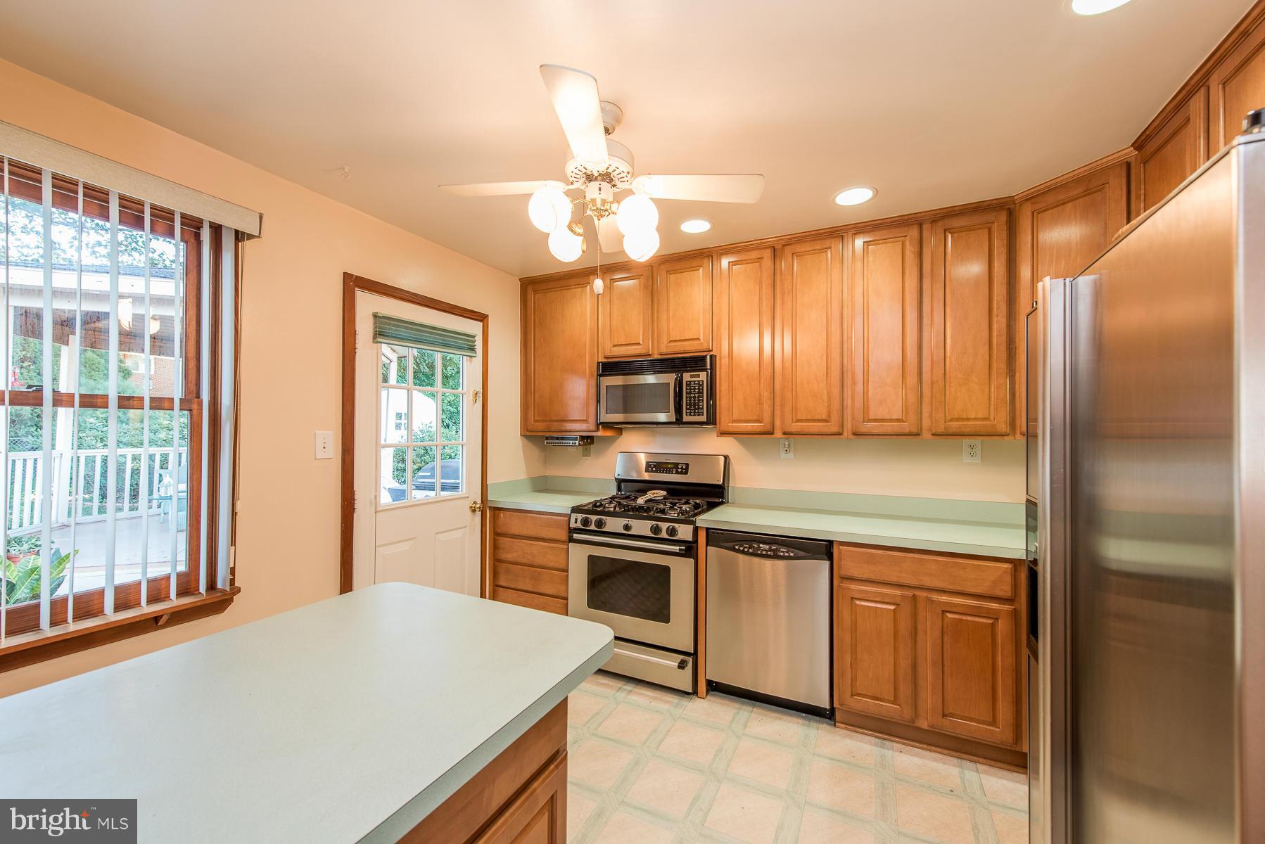 3812 Littleton Street Silver Spring, MD 20906 - Photo 11 of 30 Kitchen