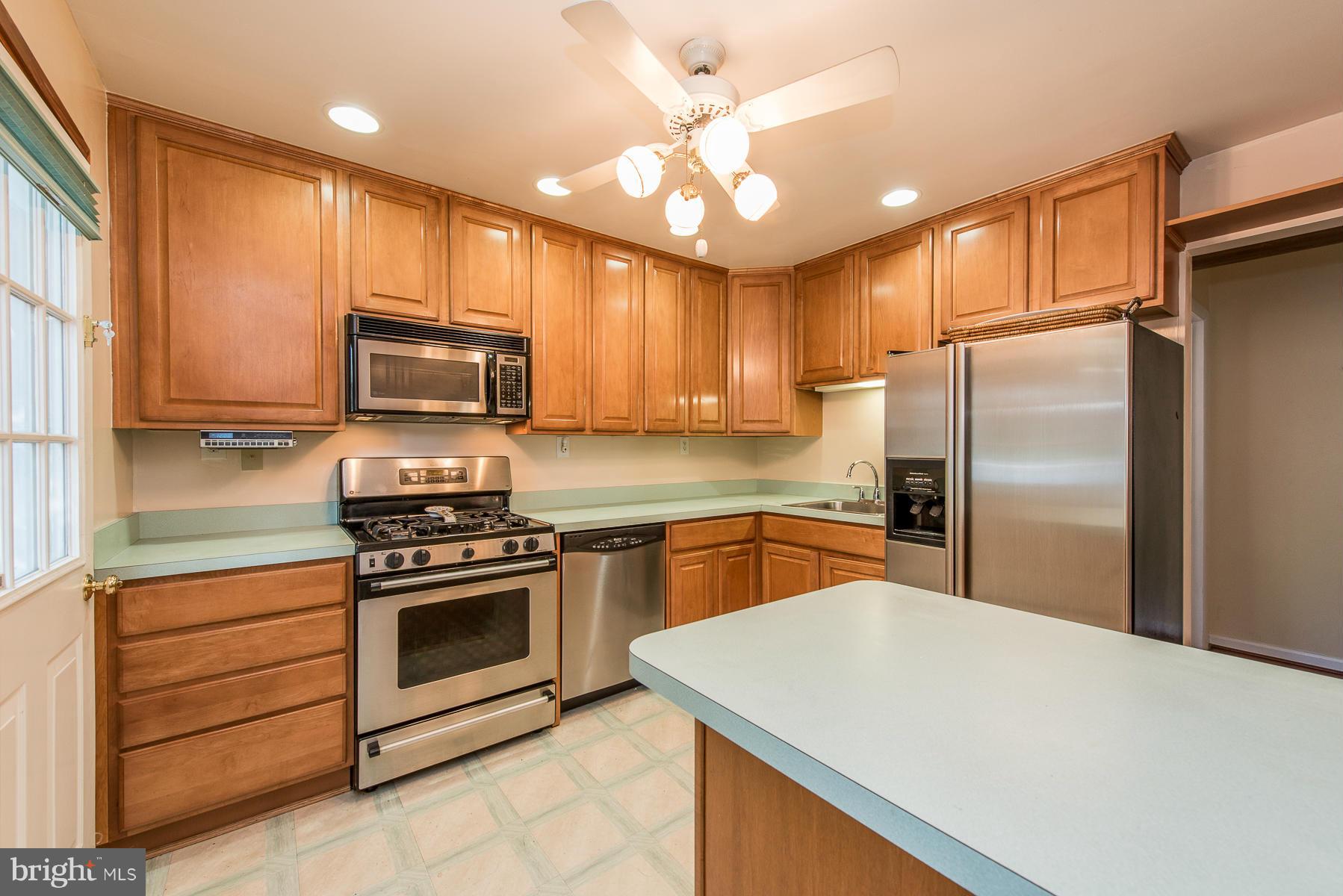 3812 Littleton Street Silver Spring, MD 20906 - Photo 7 of 30 Kitchen