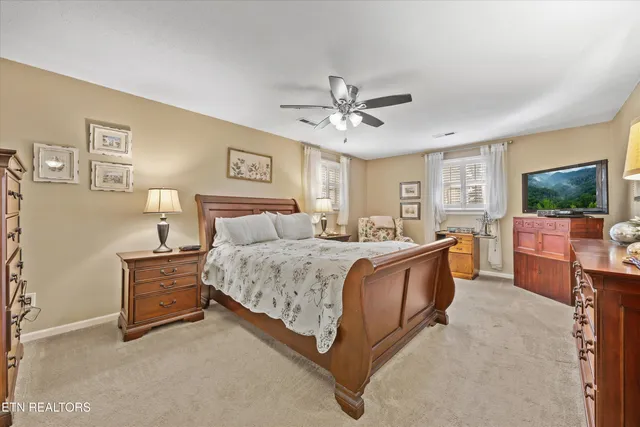 $725,000 | 300 Corby Lane, Knoxville, TN 37934