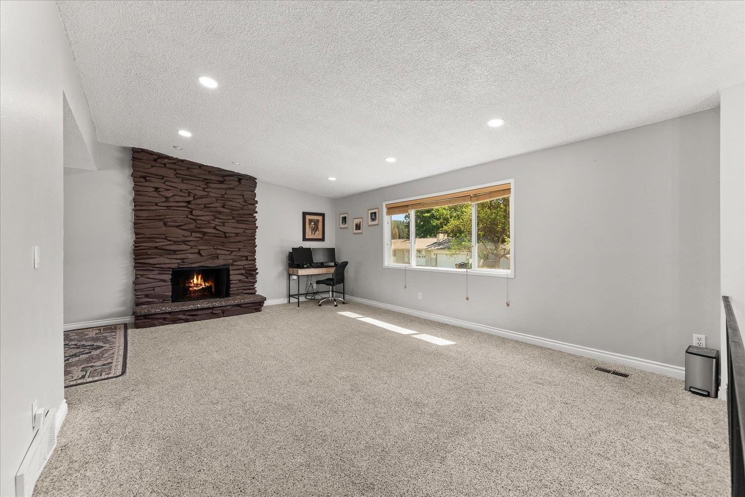 6505 North Elizabeth Street Spokane, WA 99208 - Photo 4 of 46