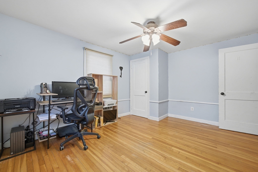 8 Flint Street Chelmsford, MA 01824 - Photo 17 of 34