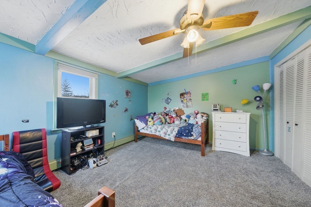 8 Flint Street Chelmsford, MA 01824 - Photo 25 of 34