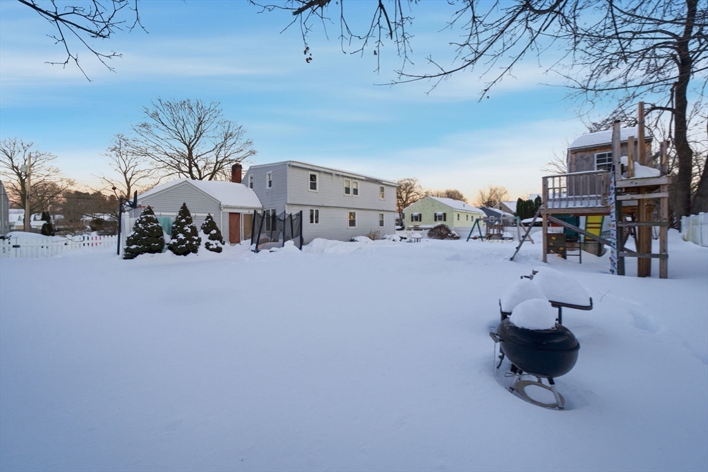 8 Flint Street Chelmsford, MA 01824 - Photo 32 of 34