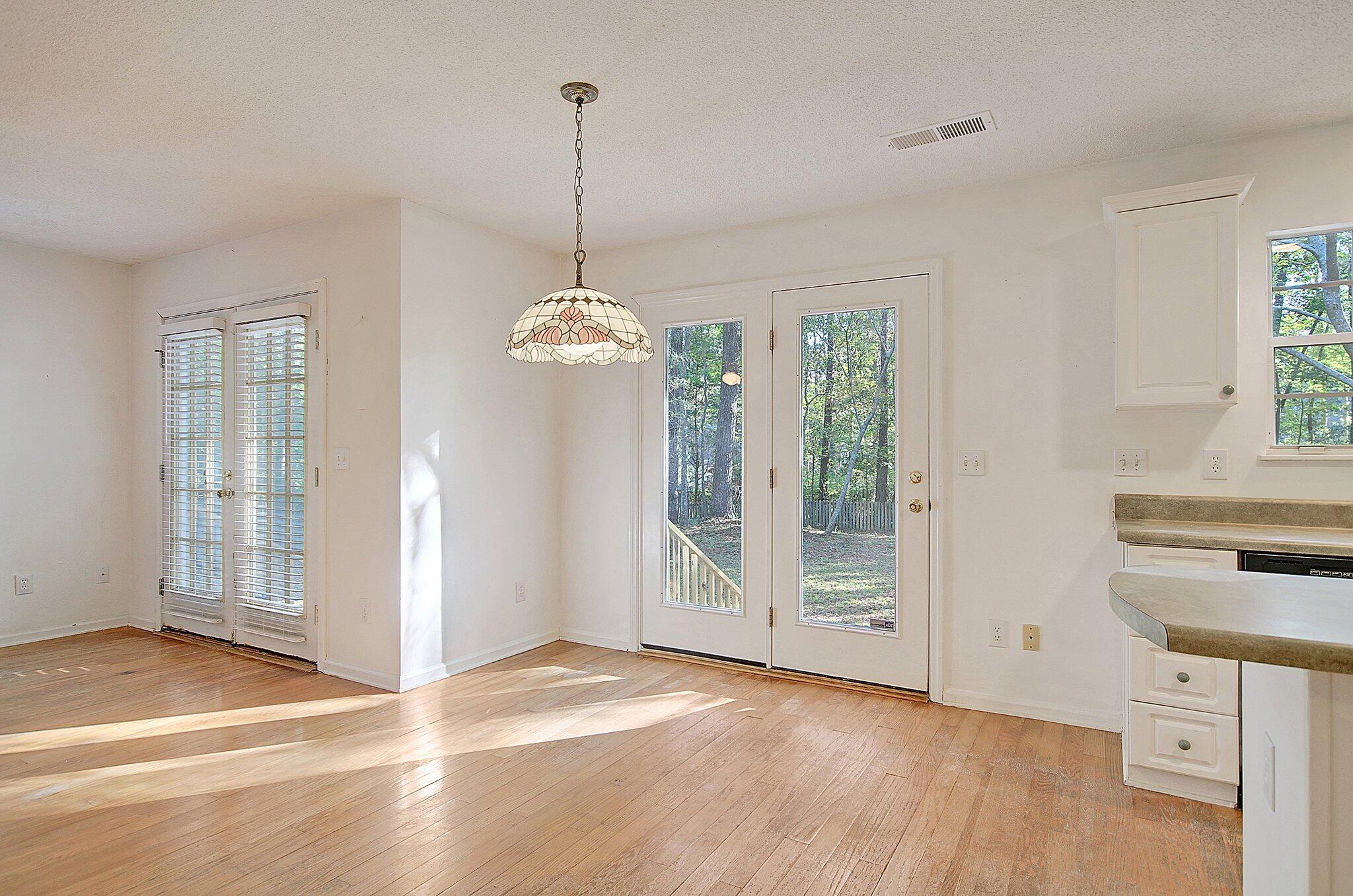 2009 Trotters Run Road Summerville, SC 29483 - Photo 12 of 28 18-web-or-mls-CREM_2009 Trotters Run_018