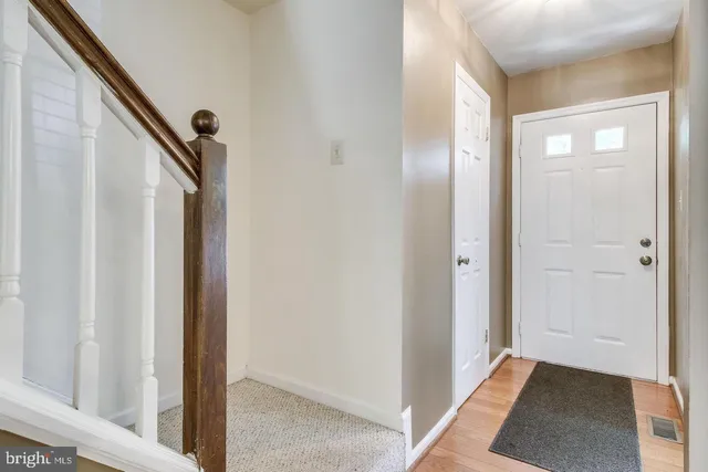 $3,250 | 5730 Evergreen Knoll Court, Alexandria, VA 22303