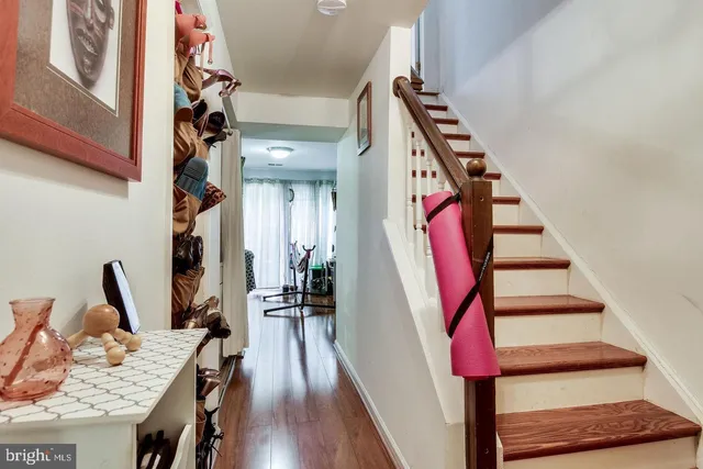 $3,250 | 5730 Evergreen Knoll Court, Alexandria, VA 22303