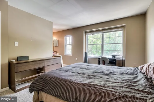 $3,250 | 5730 Evergreen Knoll Court, Alexandria, VA 22303