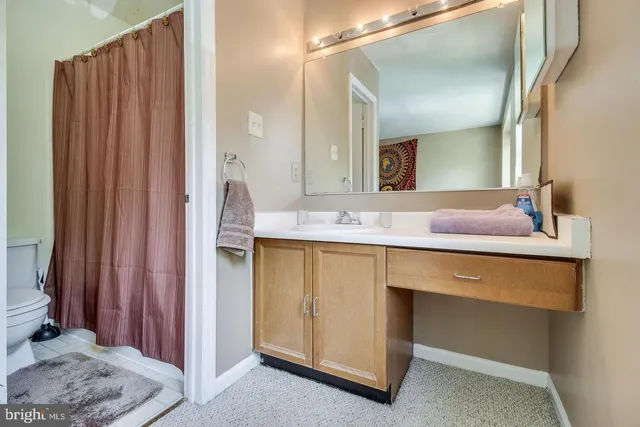 $3,250 | 5730 Evergreen Knoll Court, Alexandria, VA 22303