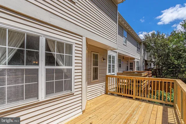 $3,250 | 5730 Evergreen Knoll Court, Alexandria, VA 22303