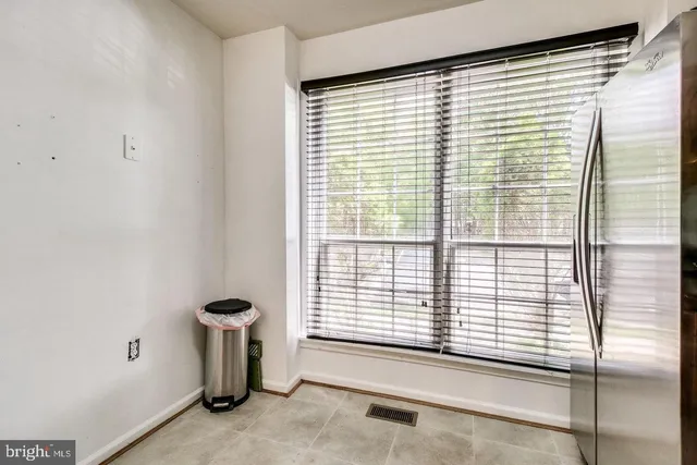 $3,250 | 5730 Evergreen Knoll Court, Alexandria, VA 22303