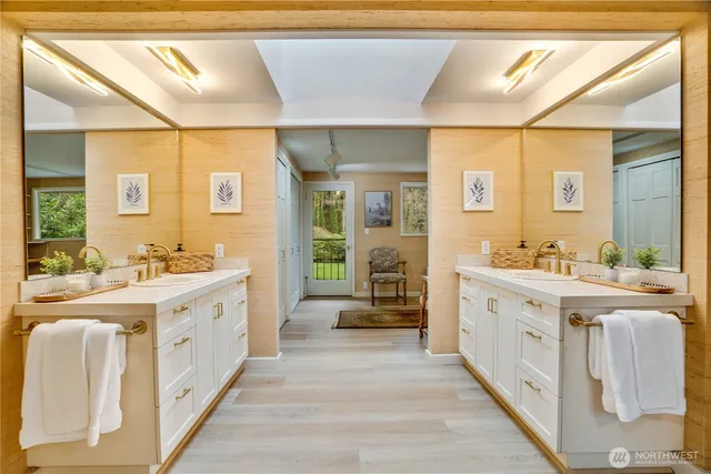 $2,000,000 | 6817 79th Street West, Lakewood, WA 98499